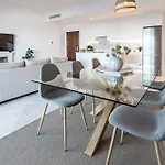 Paraiso Pueblo 24 아파트