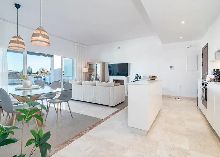 Paraiso Pueblo 24 * エステポナ